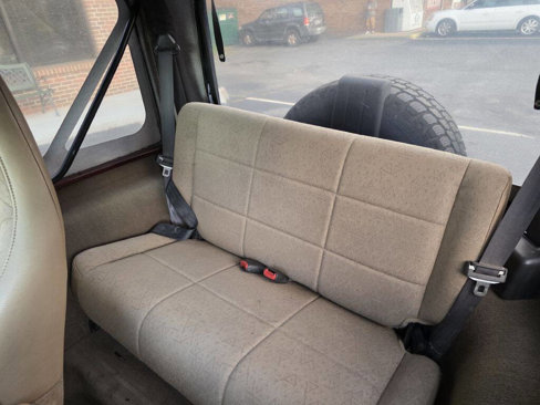 Used 2002 Jeep Wrangler X image 17