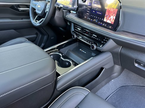 New 2025 Chevrolet Tahoe Premier w/ Sun And Tow Package image 19