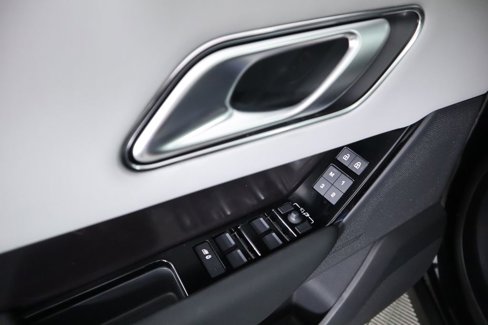 New 2026 Land Rover Range Rover Velar Dynamic SE image 25