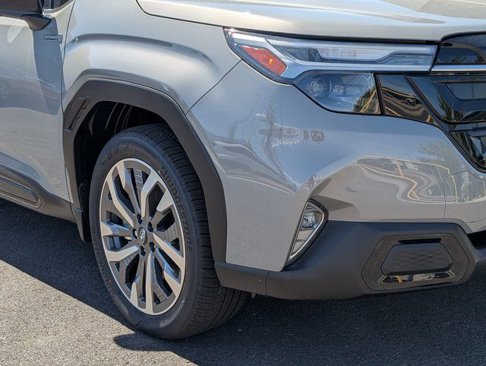 New 2025 Subaru Forester Touring image 2