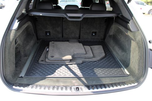 Used 2018 Bentley Bentayga image 67