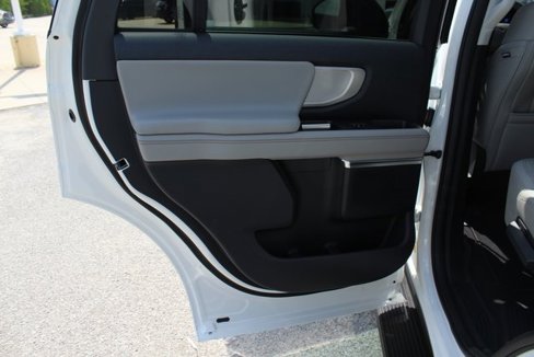 New 2025 Ford Expedition Active image 8
