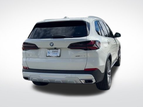 New 2026 BMW X5 xDrive50e w/ Premium Package image 7