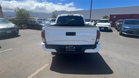 Used 2020 Toyota Tacoma TRD Sport w/ Technology Package image 4