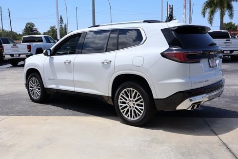 New 2026 GMC Acadia Denali w/ LPO, Floor Liner Package image 5