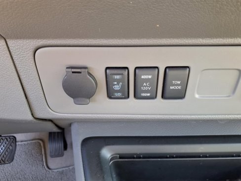 Used 2018 Nissan NV 3500 SL image 20