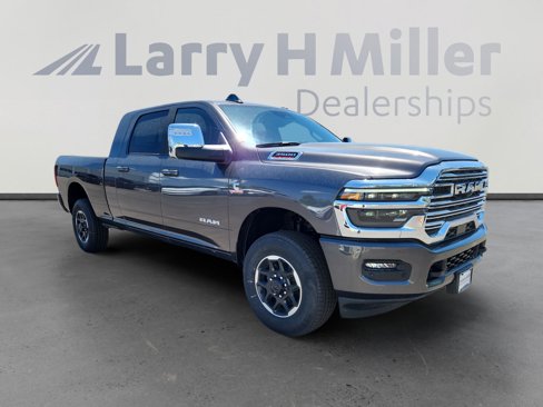 New 2025 RAM 3500 Laramie image 7