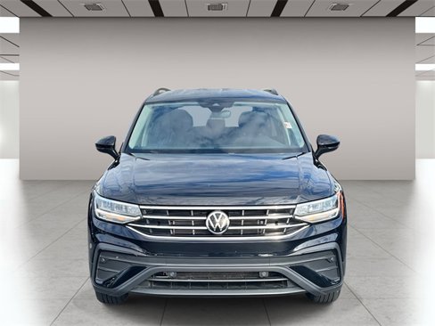Used 2022 Volkswagen Tiguan S image 9
