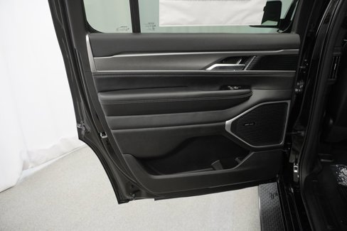 New 2025 Jeep Wagoneer Series II image 30