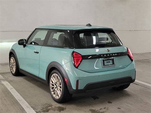 Certified 2025 MINI Cooper S image 4