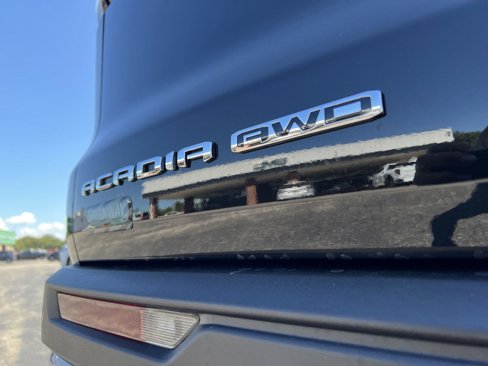 New 2026 GMC Acadia Elevation image 6