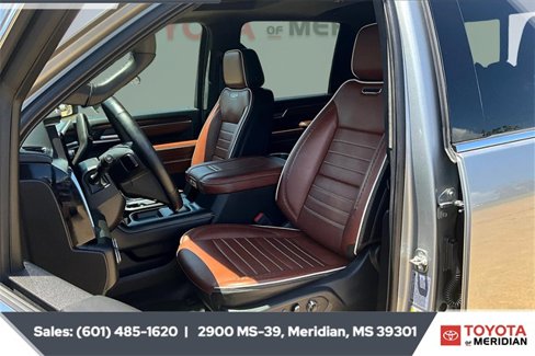 Used 2025 GMC Sierra 2500 Denali Ultimate image 18