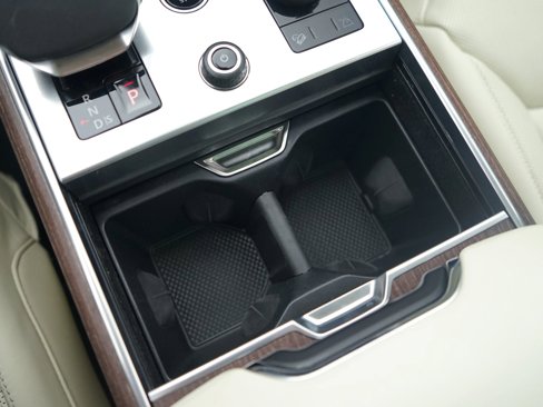 Used 2023 Land Rover Range Rover SE image 31