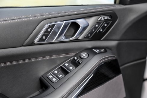 New 2026 BMW X7 M60i image 18