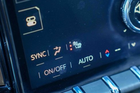 Used 2025 GMC Yukon Elevation image 70