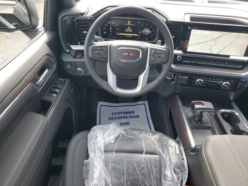 New 2026 GMC Sierra 1500 SLT w/ SLT Premium Package image 17