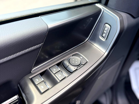 Used 2024 Ford F150 XLT image 9