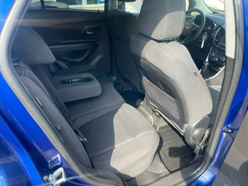 Used 2017 Chevrolet Trax LS image 32