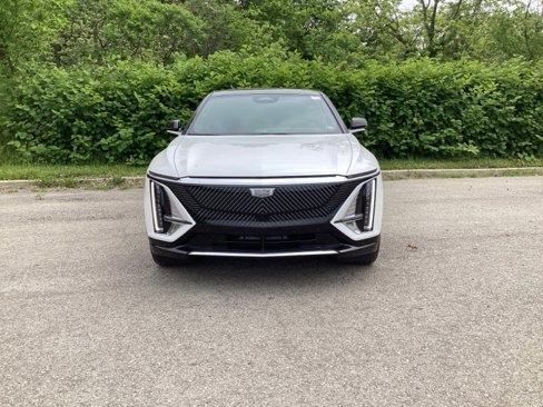 New 2025 Cadillac Lyriq Luxury image 2