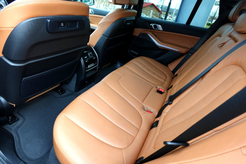 Used 2022 BMW X5 xDrive40i w/ M Sport Package image 12