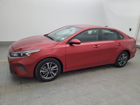 Used 2023 Kia Forte LXS image 2