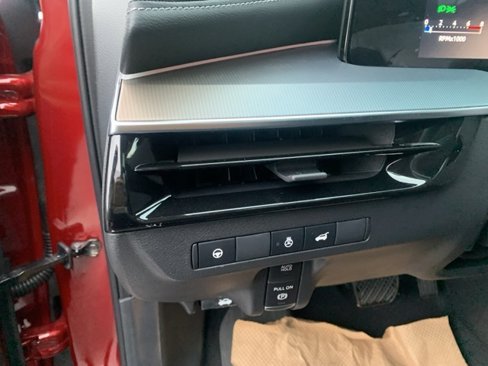 New 2025 Nissan Murano SL image 11