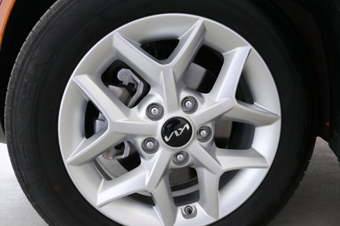 Used 2023 Kia Soul LX w/ LX Technology Package image 32