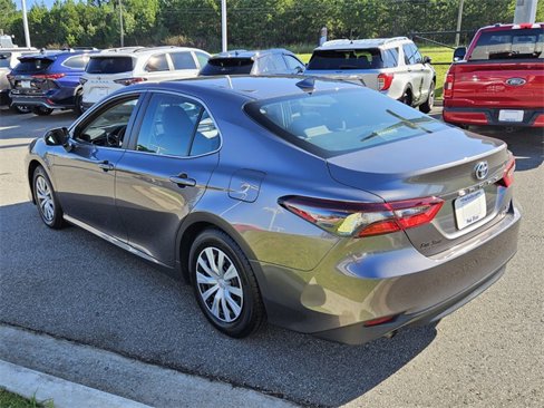 Used 2023 Toyota Camry LE image 9