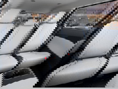 New 2026 Kia Carnival EX image 16