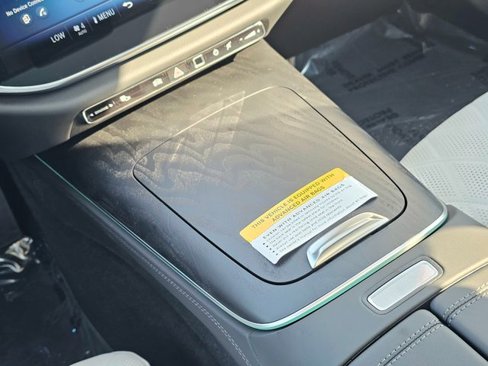 New 2026 Mercedes-Benz E 350 4MATIC Sedan image 32