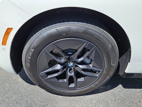 New 2026 BMW iX xDrive60 w/ Premium Package image 25