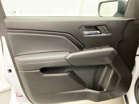 New 2024 Chevrolet Colorado LT w/ LT Convenience Package image 9