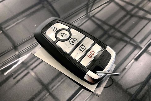New 2025 Ford Expedition Platinum w/ Stealth Performance Package image 9