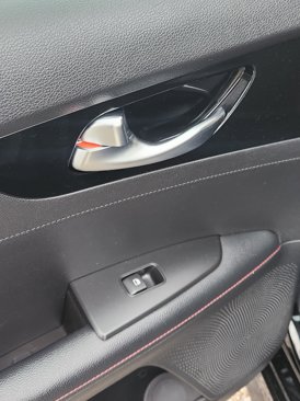 Used 2023 Kia Forte GT image 28