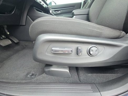 Used 2025 Honda CR-V EX image 18