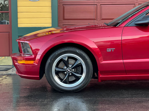 Used 2005 Ford Mustang GT Premium image 36