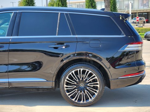 Used 2020 Lincoln Aviator Black Label w/ Dynamic Handling Package image 10