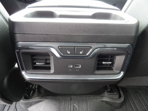 Used 2024 GMC Sierra 2500 SLT w/ SLT Premium Package image 36
