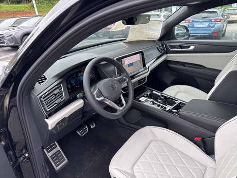 New 2025 Volkswagen Atlas Cross Sport SEL Premium R-Line image 4