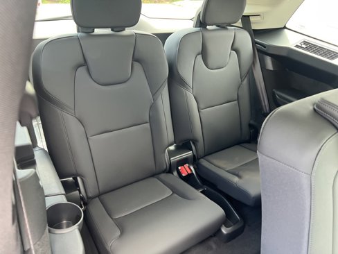 New 2026 Volvo XC90 B6 Plus w/ Protection Package Premier image 35