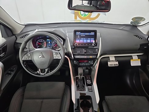 New 2025 Mitsubishi Eclipse Cross SE image 12