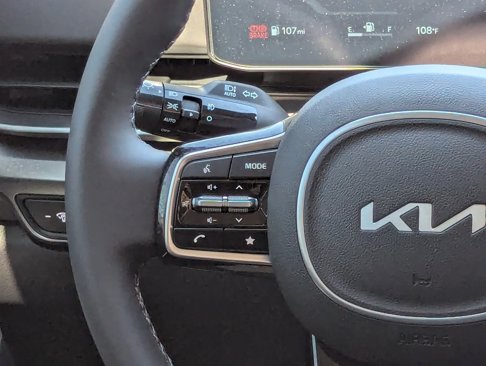 New 2026 Kia Carnival SX image 17