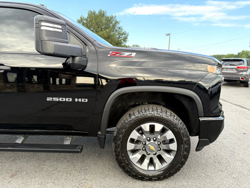 Used 2024 Chevrolet Silverado 2500 Custom w/ Custom Value Package image 39