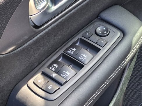 New 2026 Chrysler Pacifica Select image 21