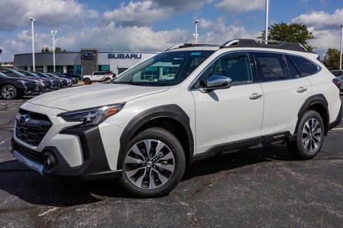 New 2025 Subaru Outback Touring XT image 2