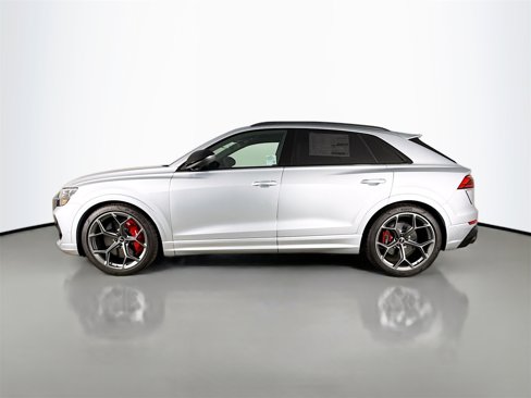 New 2025 Audi RS Q8 performance image 4