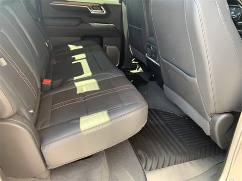 Used 2024 Chevrolet Silverado 1500 High Country w/ High Country Premium Package image 29
