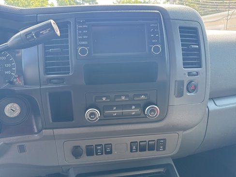 Used 2021 Nissan NV 3500 SV image 14