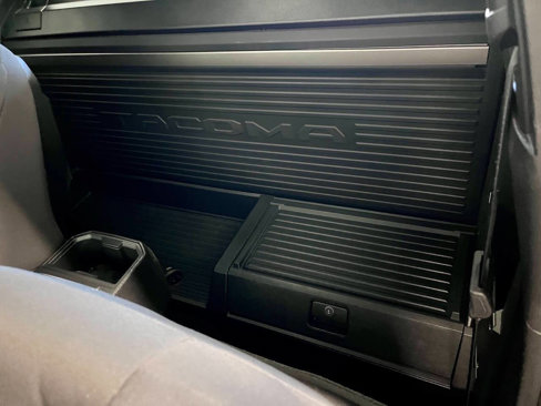 Used 2024 Toyota Tacoma SR image 15