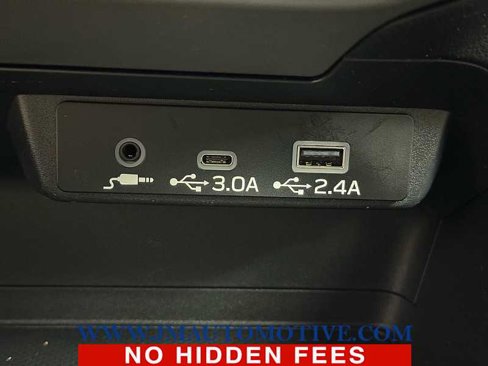 Used 2024 Subaru Crosstrek 2.0i Premium image 35